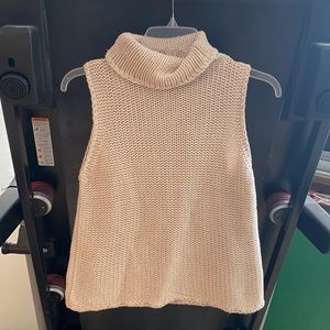 Sleeveless turtleneck sweater